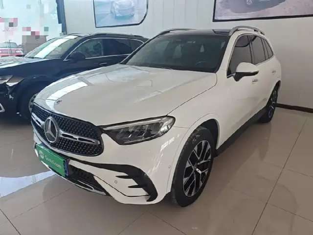 Mercedes-Benz GLC-Class 2023, 70 200 км