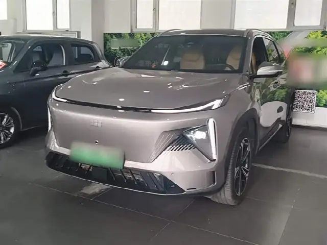 Geely Galaxy L7 2023, 17 600 км