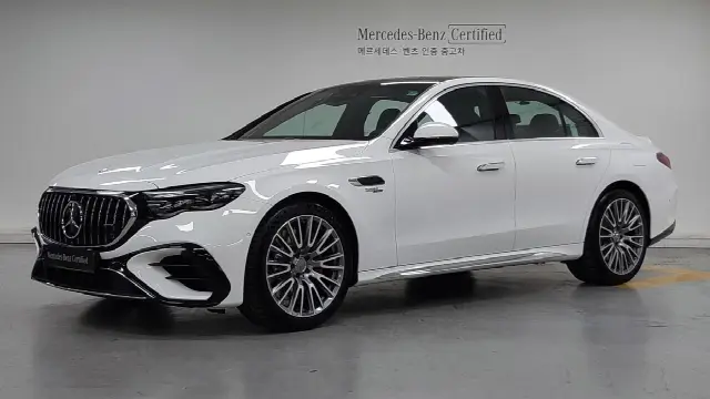 Mercedes-Benz E-Class 2024, новый