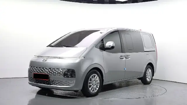 Hyundai Staria 2021, 61 207 км