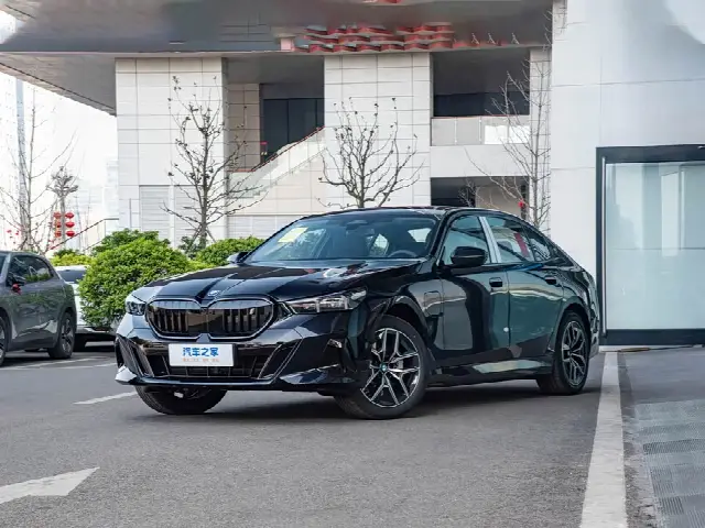 BMW i5 2026, новый