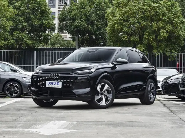 Audi Q6L e-tron 2026, новый