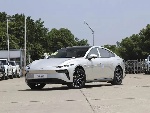 Dongfeng Yipai eπ 007 2025, новый