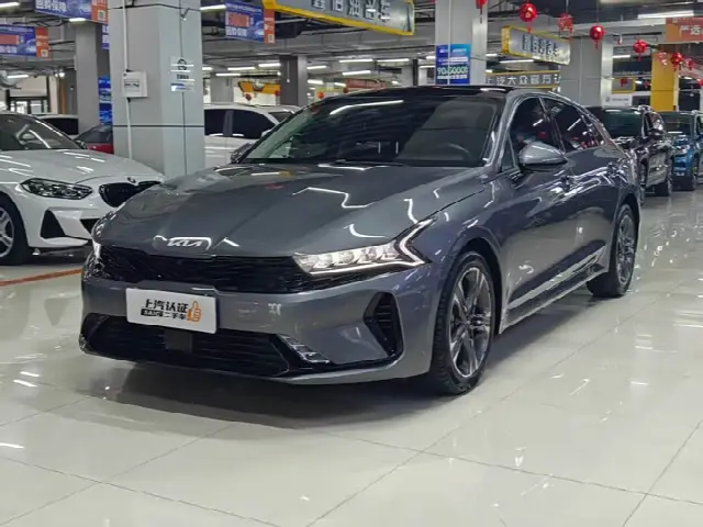 Kia K5 2025, 7 000 км