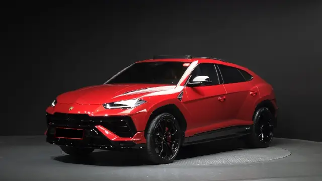 Lamborghini Urus 2018, новый