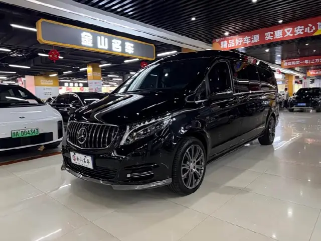 Mercedes-Benz V-Class 2022, 13 000 км
