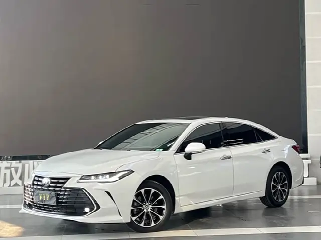 Toyota Avalon 2022, 44 000 км