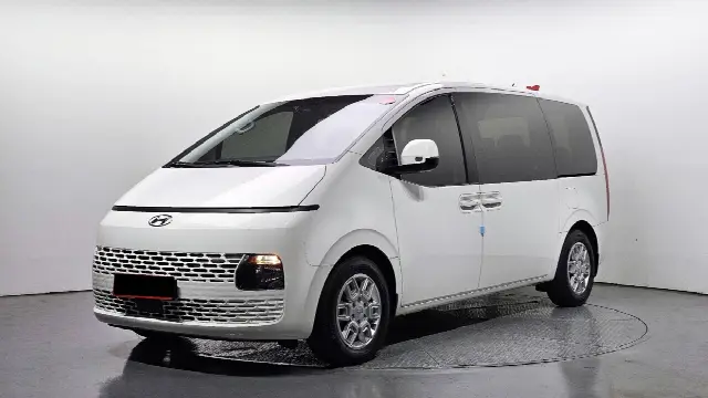 Hyundai Staria 2021, 96 980 км