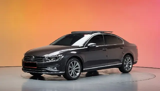 Volkswagen Passat 2018, 39 010 км