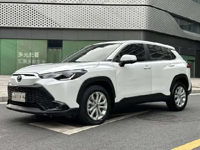 Toyota Frontlander 2022, 43 000 км
