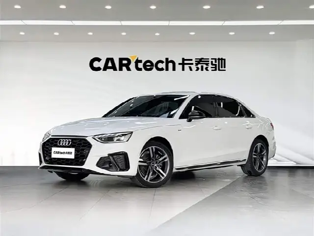Audi A4L 2022, 31 000 км