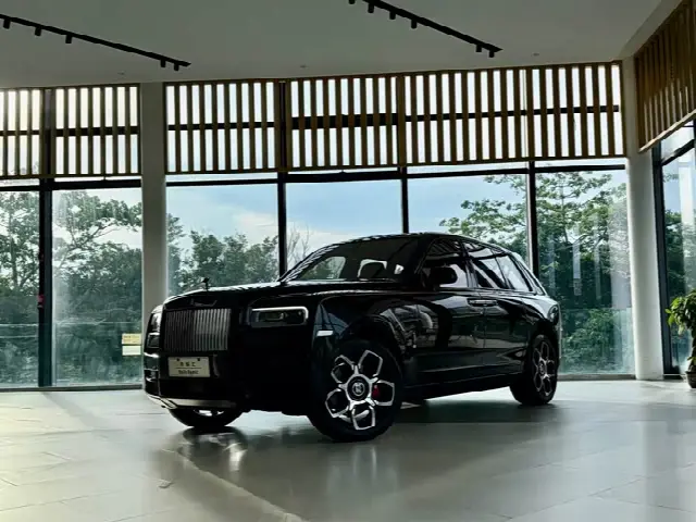Rolls-Royce Cullinan 2024, новый
