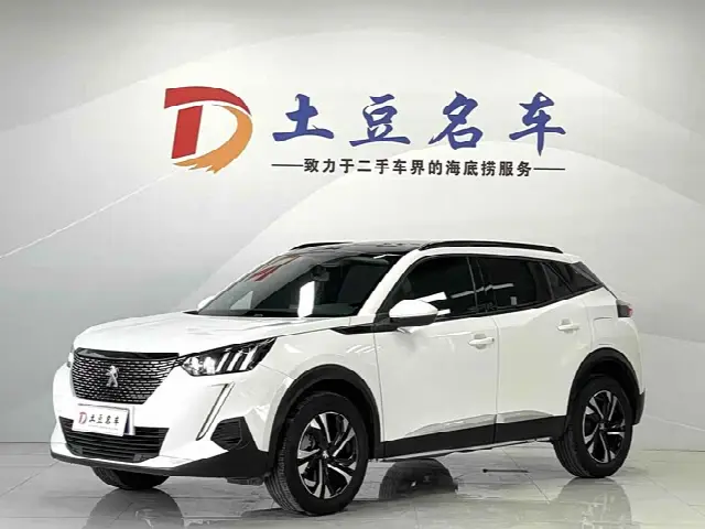 Peugeot 2008 2022, 29 800 км