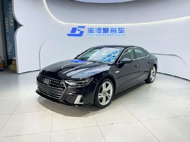 Audi A7L 2024, 12 700 км