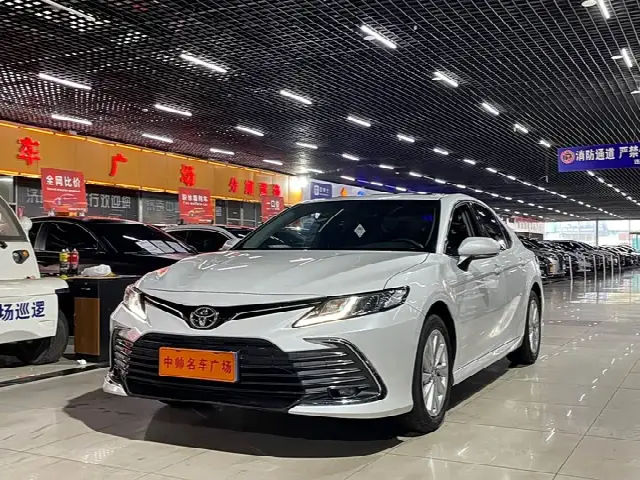 Toyota Camry 2023, 30 000 км
