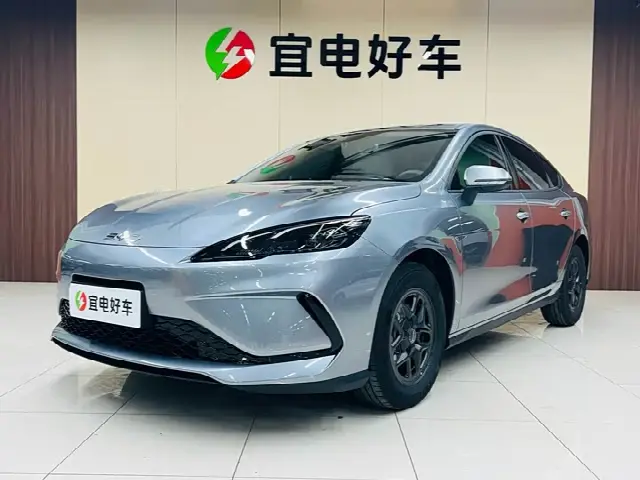 BYD Seal 05 DM-i Hybrid 2025, 5 000 км