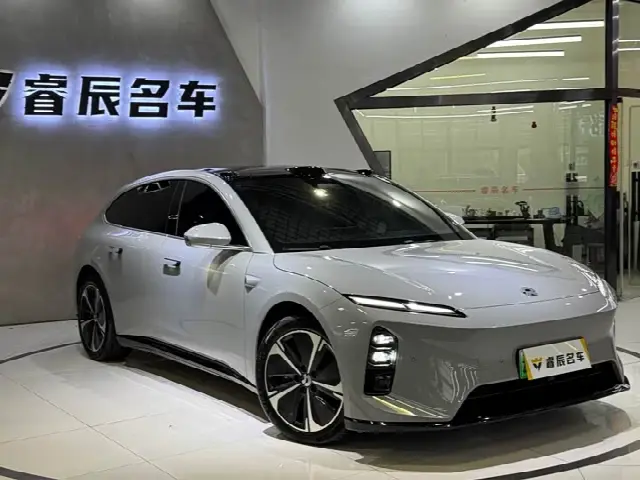 Nio ET5T 2025, 28 000 км
