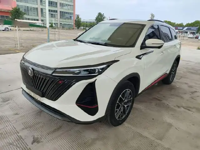 Changan CS75 Plus 2023, 25 400 км
