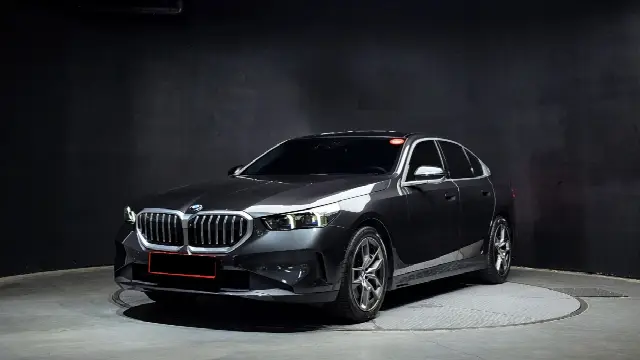 BMW 5 Series 2023, 12 894 км