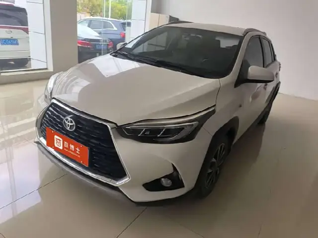 Toyota Yaris L Hatchback 2022, 48 800 км