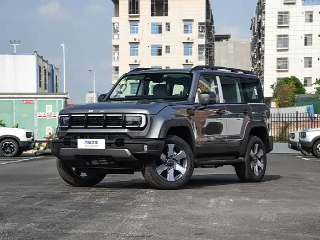 BAIC Beijing BJ40 Hybrid 2026, новый