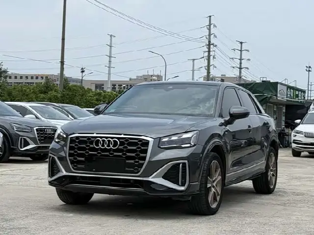 Audi Q2L 2022, 33 000 км