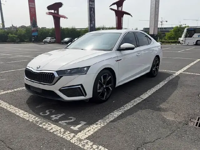 Skoda Octavia Pro 2022, 33 000 км