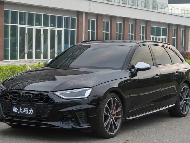Audi S4 2024, 32 000 км