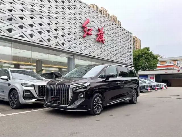 Hongqi HQ9 Hybrid 2024, 17 000 км