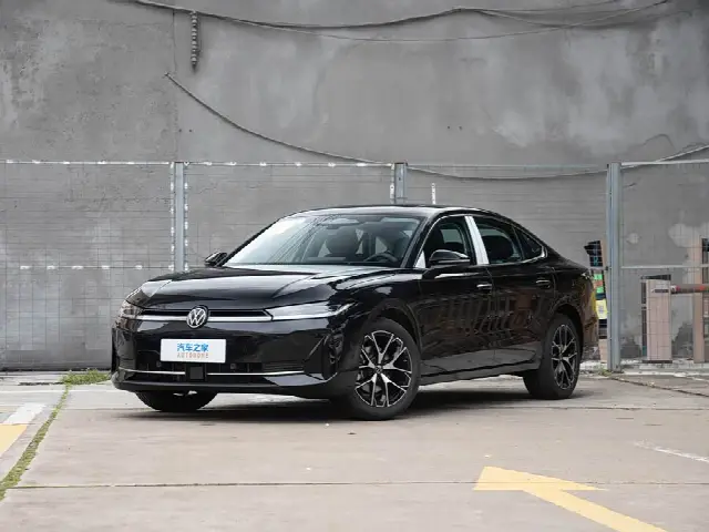 Volkswagen Passat Hybrid 2026, новый