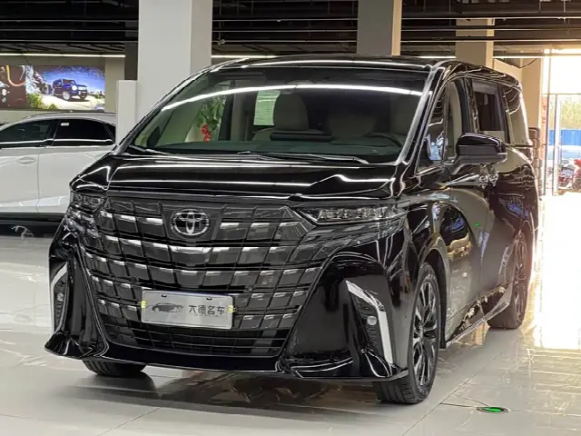 Toyota Alphard 2024, 42 000 км