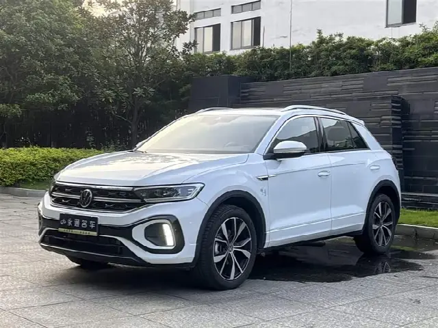 Volkswagen T-Roc 2024, 7 000 км