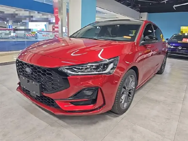 Ford Focus 2022, 62 200 км
