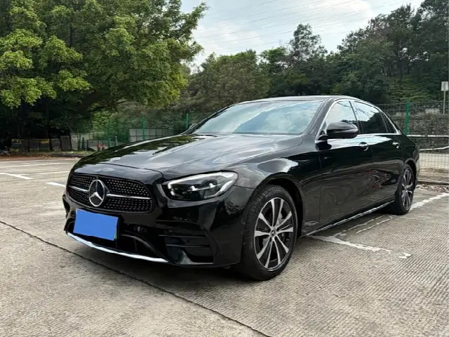 Mercedes-Benz E-Class Hybrid 2022, 40 000 км