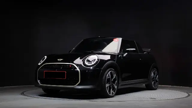 Mini Cooper Convertible 2025, 4 178 км