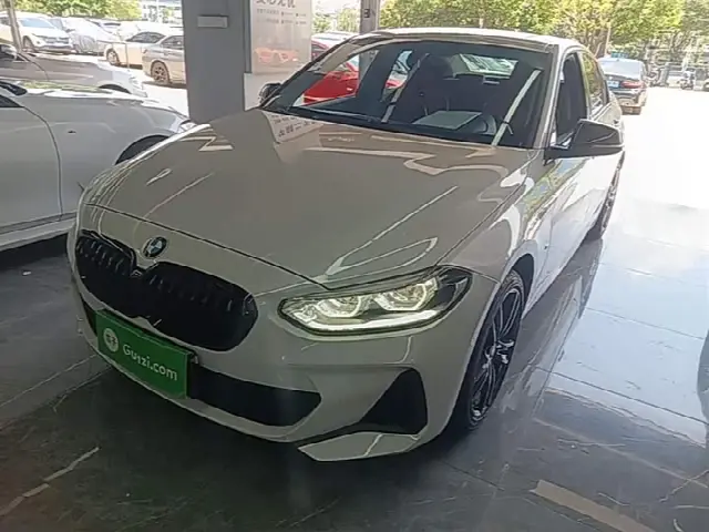 BMW 1 Series 2022, 31 900 км