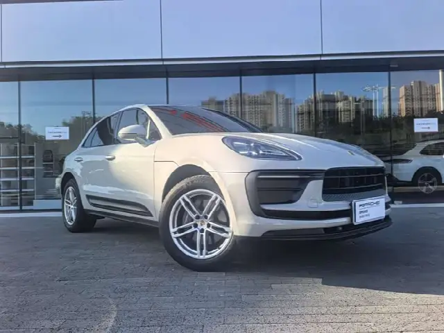 Porsche Macan 2024, 27 000 км