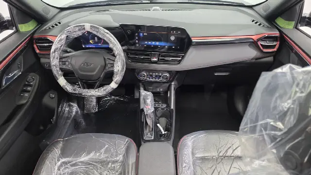 Chevrolet Trailblazer 2023, новый