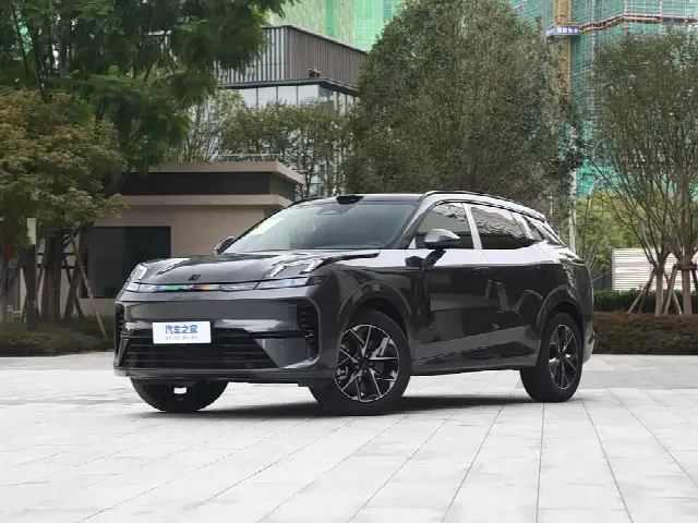 Lynk & Co 08 EM-P Hybrid 2026, новый