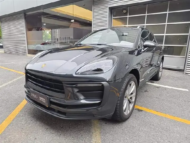 Porsche Macan 2023, 31 000 км