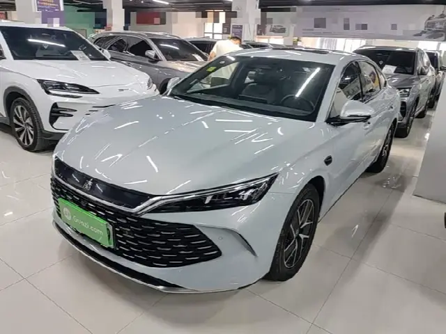 BYD Qin L 2025, 4 600 км