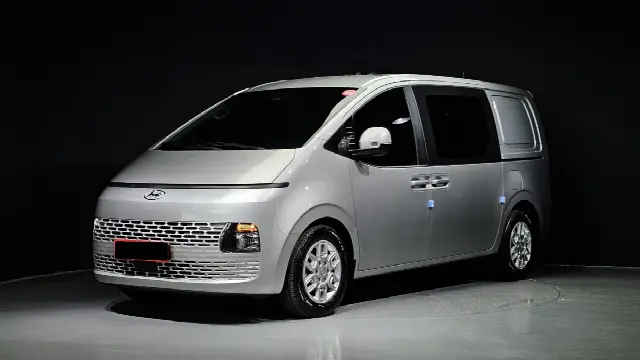 Hyundai Staria 2021, 99 355 км