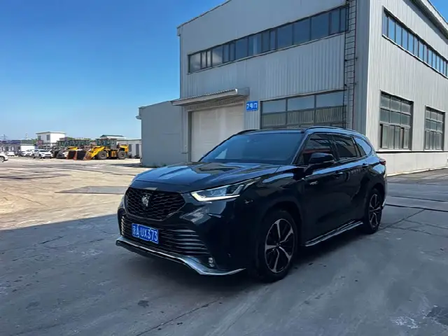 Toyota Crown Kluger 2022, 84 500 км