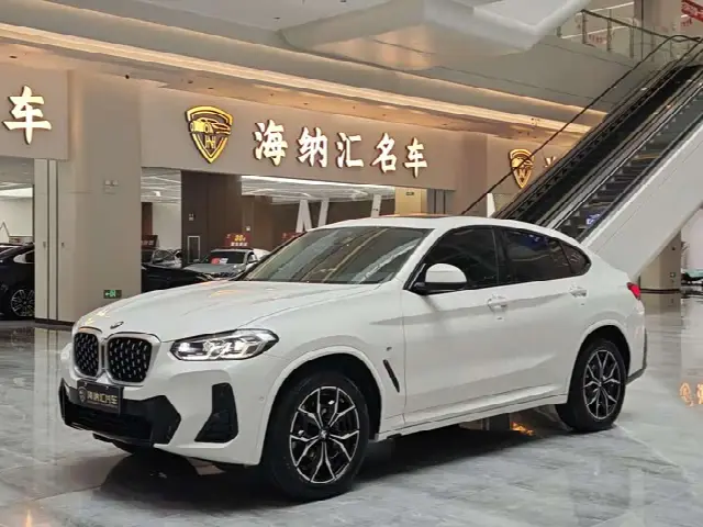 BMW X4 2022, 40 000 км