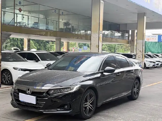 Honda Accord 2022, 40 000 км