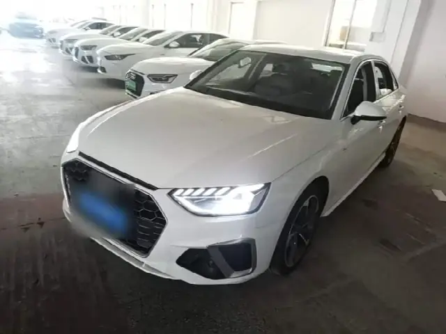 Audi A4L 2024, 82 700 км