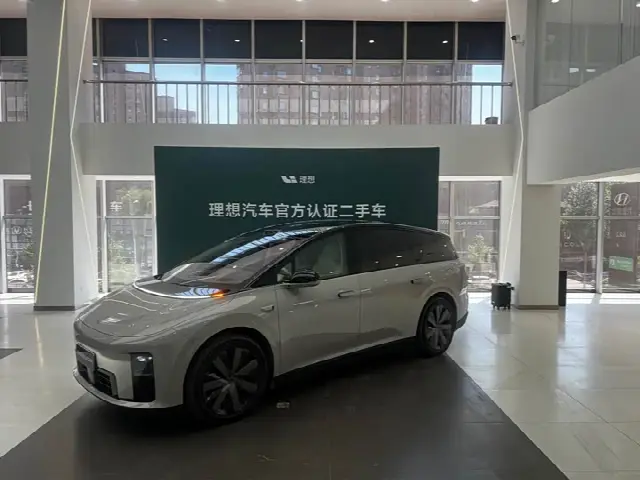 LiXiang i8 2025, 9 000 км