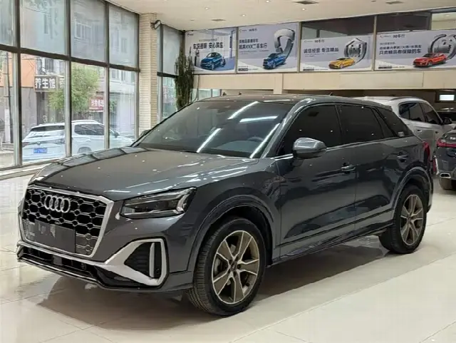 Audi Q2L 2022, 36 000 км