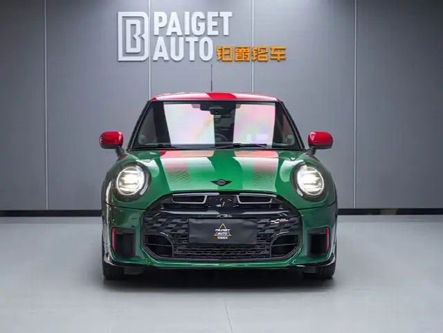 Mini Mini JCW 2025, 16 000 км