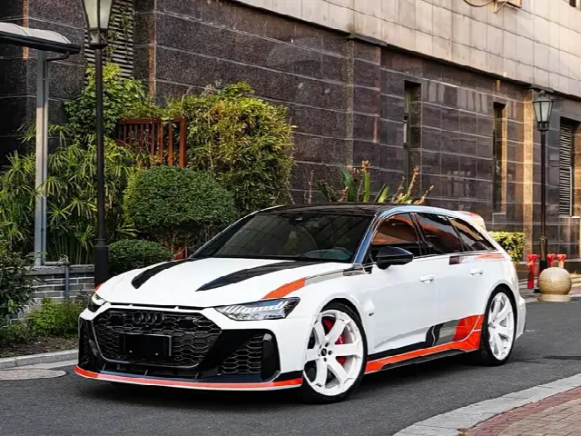 Audi RS 6 2025, 8 800 км